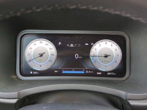 Used 2022 Hyundai Kona Limited FWD image 28