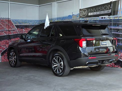 Used 2025 Ford Explorer ST-Line AWD/4WD image 6