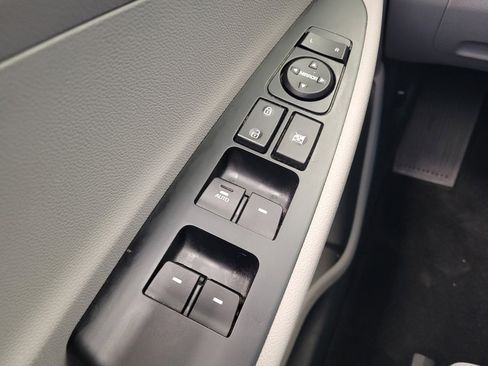 Used 2019 Hyundai Tucson Value AWD/4WD image 27