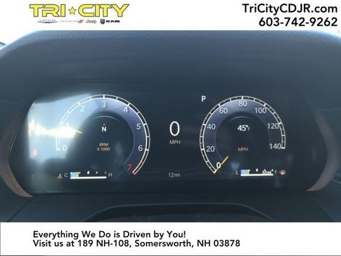 New 2025 Jeep Grand Cherokee Limited image 15