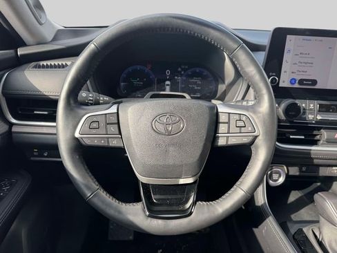 Used 2024 Toyota Grand Highlander Platinum image 19