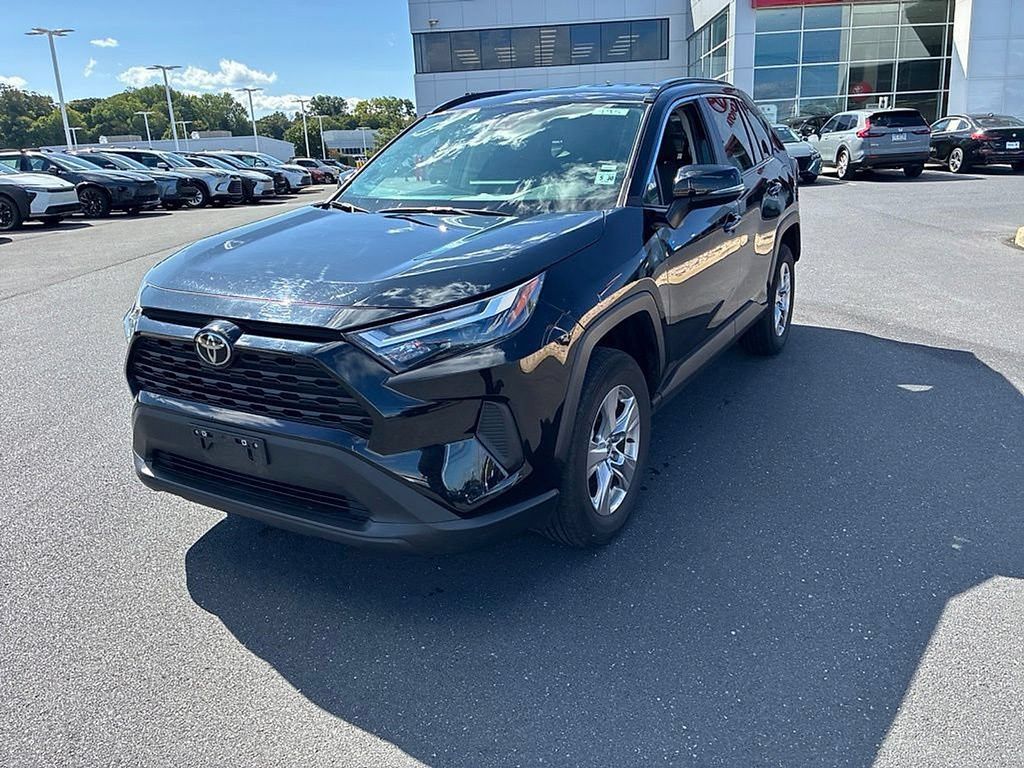 Certified 2025 Toyota RAV4 XLE AWD/4WD image 20