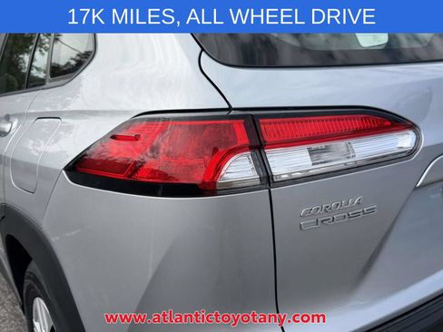 Used 2023 Toyota Corolla Cross L AWD/4WD image 9