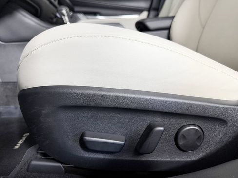 Used 2025 MAZDA MAZDA3 s FWD image 34