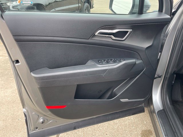 Used 2024 Kia Sportage LX AWD/4WD image 19