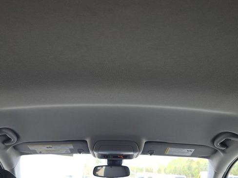 Used 2023 GMC Terrain SLT image 44