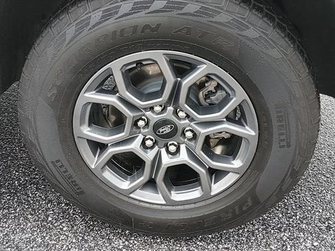 Used 2025 Ford Expedition Active RWD image 14
