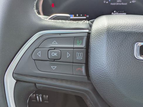New 2026 Jeep Grand Cherokee L Laredo RWD image 17
