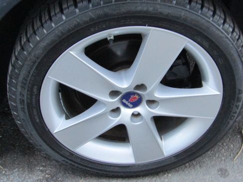 Used 2010 Saab 9-3 2.0T w/ Comfort Package image 36