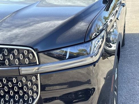 New 2025 Lincoln Navigator L Reserve AWD/4WD image 10
