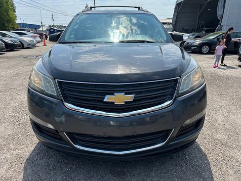 Used 2017 Chevrolet Traverse LS image 2
