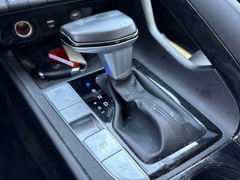 Used 2021 Hyundai Elantra Limited FWD image 34