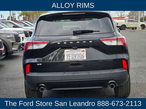 Certified 2022 Ford Escape SE w/ SE Sport Appearance Package image 11