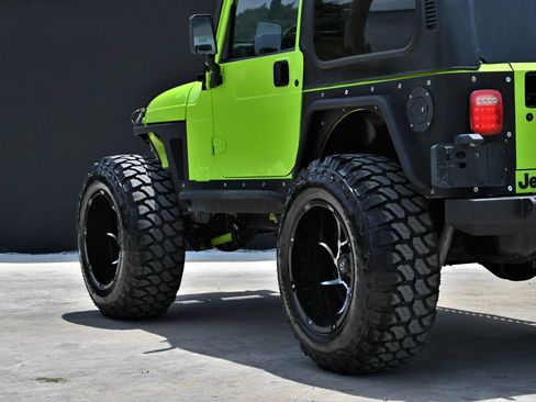 Used 2002 Jeep Wrangler X image 15