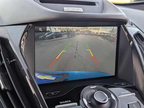 Used 2015 Ford C-MAX Energi SEL w/ Equipment Group 302A image 28