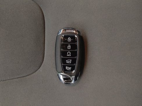 Used 2023 Hyundai Elantra SEL FWD image 32