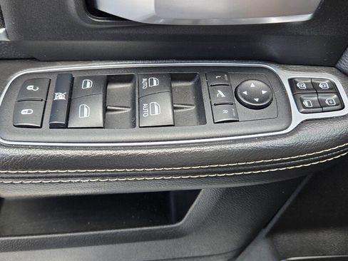 Certified 2024 RAM 2500 Big Horn AWD/4WD image 24