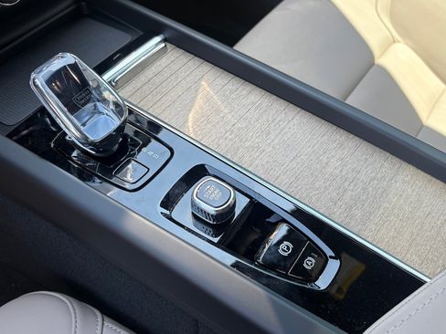 New 2026 Volvo XC60 B5 Plus w/ Protection Package Premier image 14