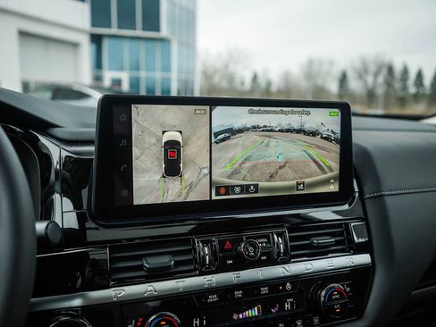 New 2026 Nissan Pathfinder SL w/ SL Premium Package AWD/4WD image 26