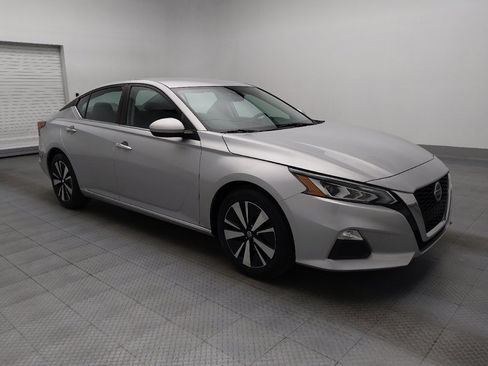 Used 2022 Nissan Altima 2.5 SV image 11