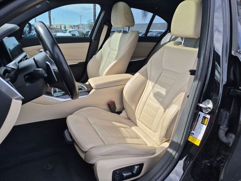 Used 2021 BMW 330i Sedan w/ M Sport Package RWD image 16