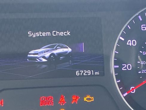 Used 2022 Kia Forte GT-Line image 15