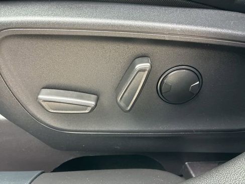 Used 2024 Ford Escape ST-Line w/ Tech Pack #1 image 18