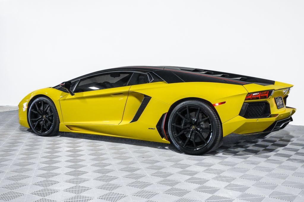 Used 2016 Lamborghini Aventador LP 700-4 AWD/4WD image 21