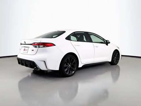 Certified 2025 Toyota Corolla SE FWD image 7