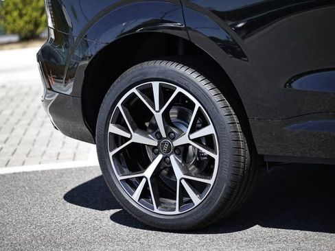 New 2026 Audi Q3 quattro 2.0T AWD/4WD image 6