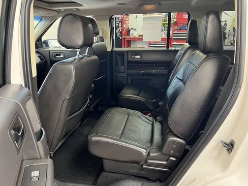 Used 2019 Ford Flex SEL w/ Equipment Group 202A AWD/4WD image 8