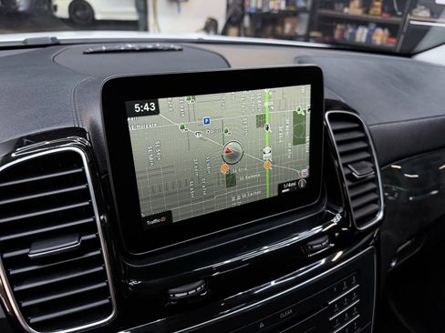 Used 2018 Mercedes-Benz GLE 43 AMG GLE 43 Sport Utility 4D image 21