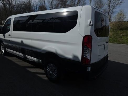 Used 2023 Ford Transit 350 XLT image 4
