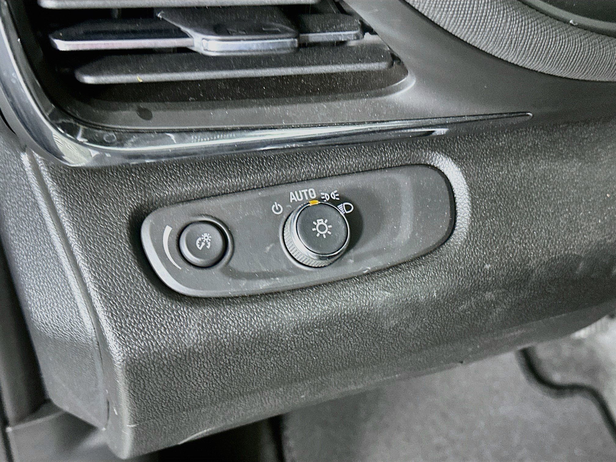 Used 2026 Buick Envista Preferred FWD image 17