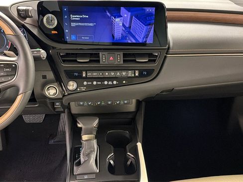 Certified 2025 Lexus ES 350 Ultra Luxury w/ Accessory Package (Z2) image 16