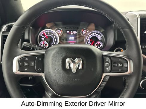Used 2025 RAM 1500 Big Horn AWD/4WD image 40