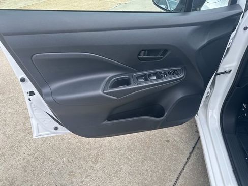 Used 2024 Nissan Versa S w/ Trunk Package image 6