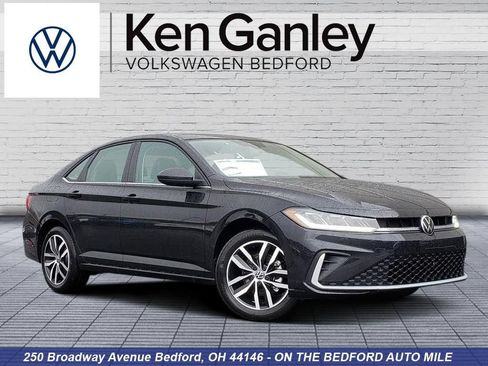 New 2026 Volkswagen Jetta SE FWD image 1