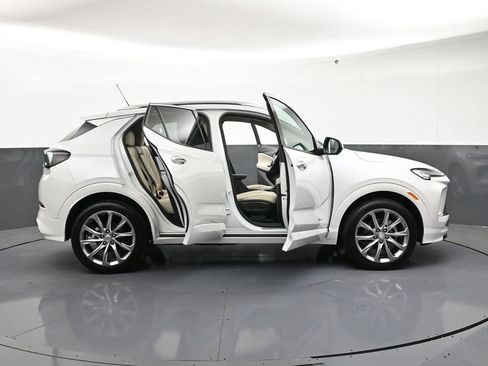 Certified 2024 Buick Encore GX Avenir w/ Avenir Technology Package AWD/4WD image 33