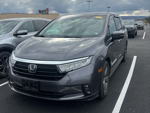 Used 2023 Honda Odyssey EX image 2