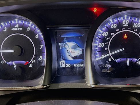 Used 2016 Toyota Avalon XLE image 22