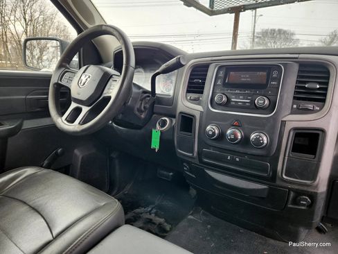 Used 2018 RAM 2500 Tradesman image 2