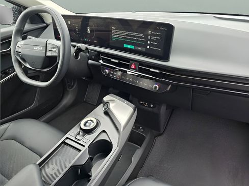 Used 2025 Kia EV6 Light w/ Light LR Technology Package RWD image 9