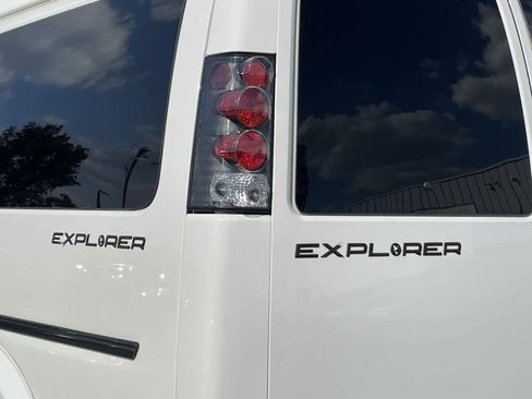 Used 2019 GMC Savana 2500 Extended w/ Enhanced Convenience Package image 44