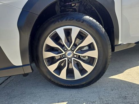 Certified 2025 Subaru Outback Limited image 28