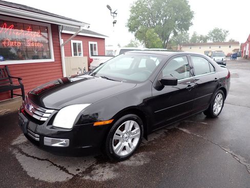 Used 2009 Ford Fusion SEL FWD image 3