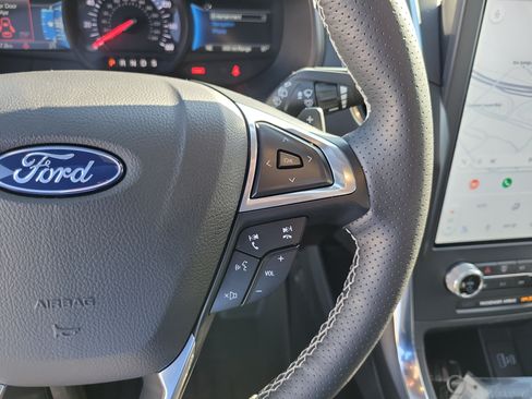 Certified 2023 Ford Edge ST w/ Equipment Group 401A AWD/4WD image 7