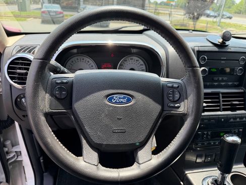 Used 2010 Ford Explorer Sport Trac Limited AWD/4WD image 17