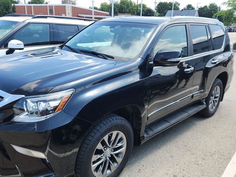 Used 2014 Lexus GX 460 Luxury w/ Driver Support Package AWD/4WD image 8