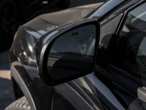 Used 2019 Jeep Compass Altitude image 47